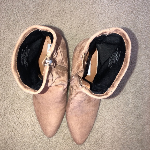 Steve Madden Suede Elory Bootie - Picture 8 of 8